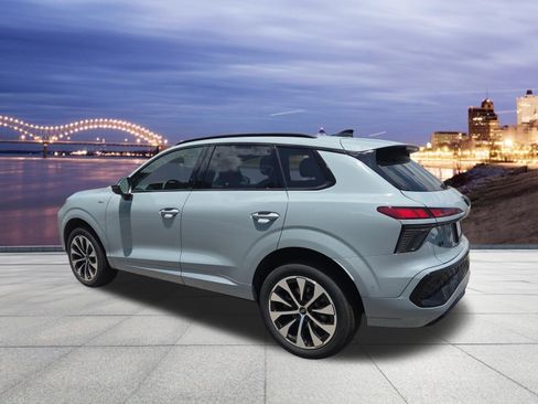 New 2026 Audi Q3 quattro 2.0T AWD/4WD image 3