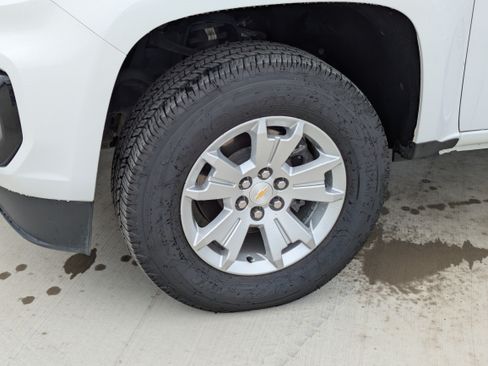 Used 2022 Chevrolet Colorado LT w/ Fleet Safety Package RWD image 10
