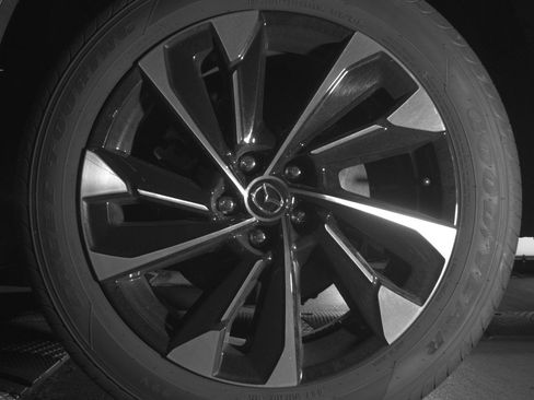 Used 2025 MAZDA CX-50 2.5 Hybrid w/ Premium Plus Pkg image 14