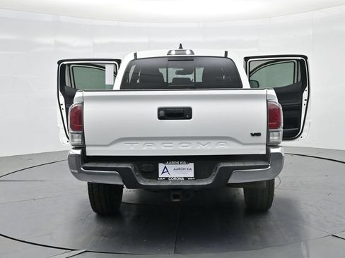 Used 2023 Toyota Tacoma TRD Off-Road AWD/4WD image 27