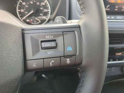 Certified 2026 Nissan Rogue SV FWD image 25