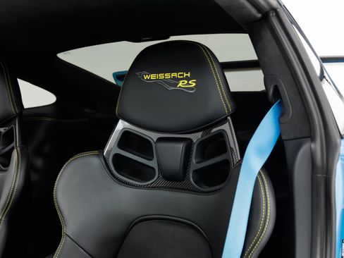 Used 2018 Porsche 911 GT2 RS RWD image 17
