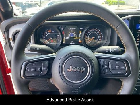 Used 2024 Jeep Wrangler Unlimited Sport AWD/4WD image 19