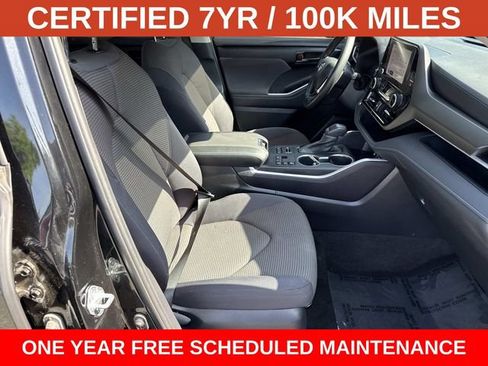 Used 2023 Toyota Highlander L AWD/4WD image 9