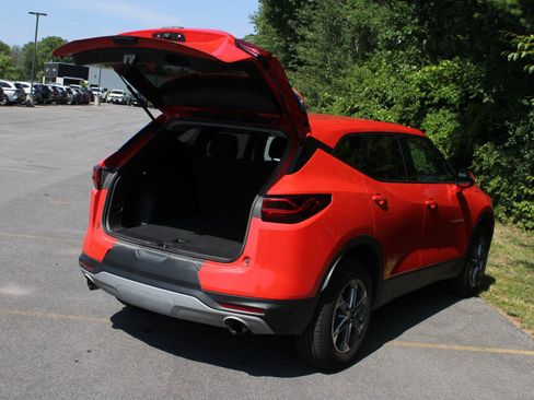 Used 2025 Chevrolet Blazer LT AWD/4WD image 7
