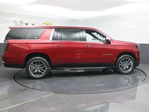 New 2026 Chevrolet Suburban Premier w/ Sun And Tow Package AWD/4WD image 16