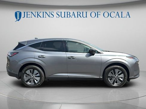 Used 2025 Nissan Murano SL AWD/4WD image 2