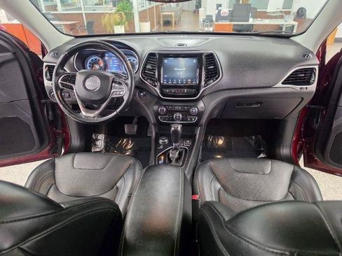Used 2019 Jeep Cherokee Limited w/ Technology Group AWD/4WD image 9