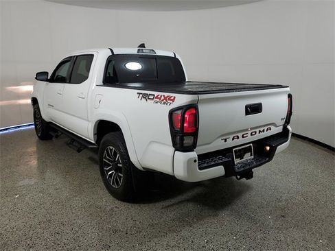 Used 2023 Toyota Tacoma TRD Sport image 3