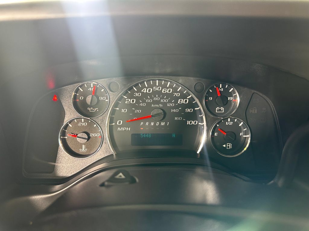 Used 2016 Chevrolet Express 2500 LS RWD image 21