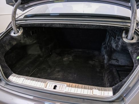 Used 2018 Rolls-Royce Wraith image 45