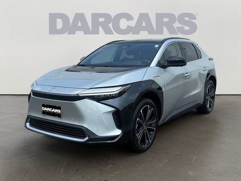 Used 2024 Toyota bZ4X AWD w/ Weather Package image 3