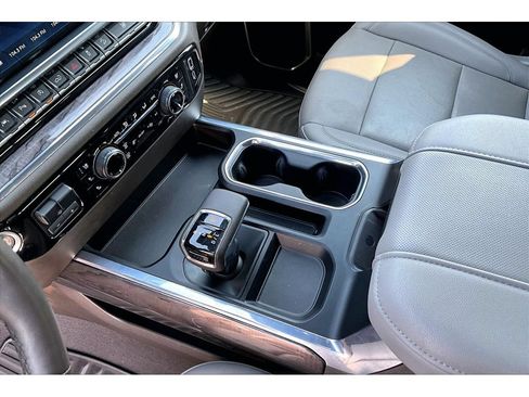 Used 2024 Chevrolet Silverado 1500 LTZ w/ LTZ Convenience Package II AWD/4WD image 19