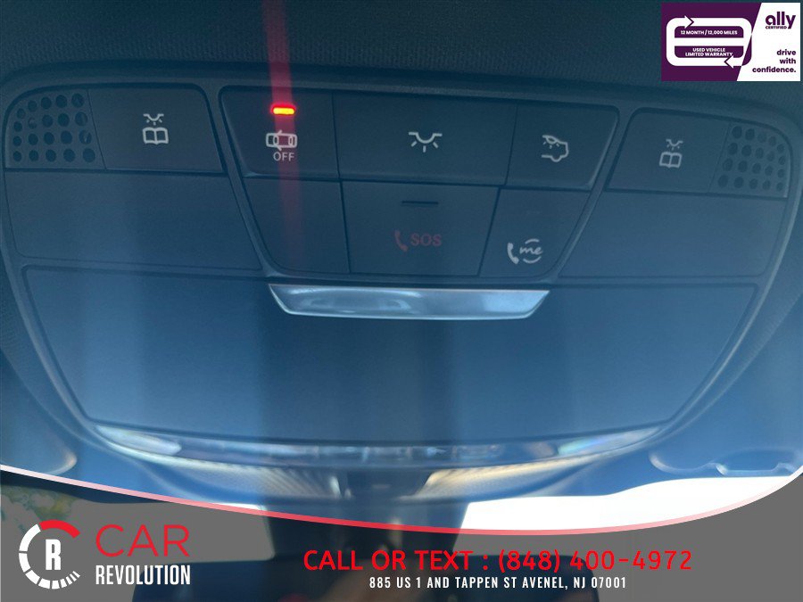 Used 2020 Mercedes-Benz GLC 300 4MATIC image 13