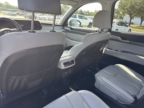 Used 2025 Hyundai Palisade SEL FWD image 25