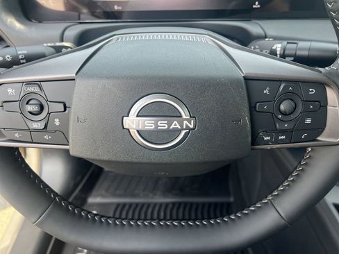 New 2026 Nissan Sentra SV w/ SV Convenience Package FWD image 9