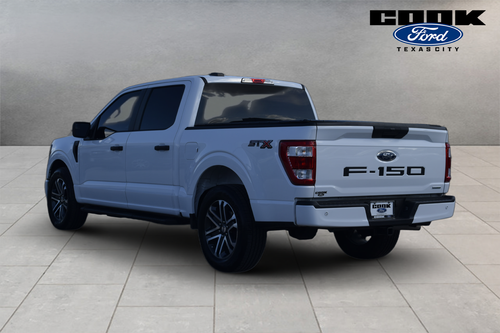 Used 2023 Ford F150 XL w/ STX Appearance Package RWD image 4