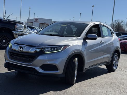 Used 2019 Honda HR-V LX image 15