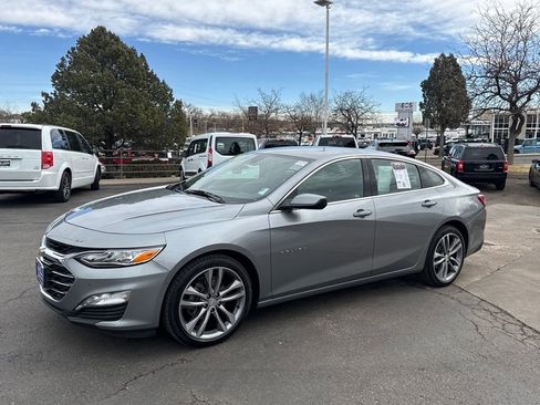 Used 2024 Chevrolet Malibu LT image 3