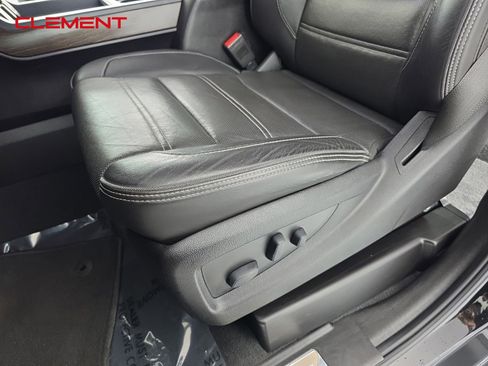 Used 2019 GMC Sierra 3500 Denali w/ Duramax Plus Package image 24