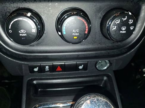Used 2017 Jeep Compass Sport FWD image 20