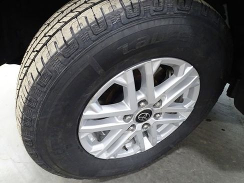 Used 2024 Toyota Tundra SR5 w/ SR5 Convenience Package AWD/4WD image 40