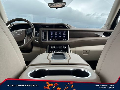 Used 2021 GMC Yukon XL Denali w/ Denali Premium Package RWD image 36