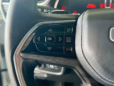 Used 2021 Jeep Grand Cherokee L Overland w/ Luxury Tech Group IV image 17