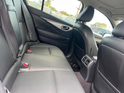 Used 2019 INFINITI Q50 Luxe image 9
