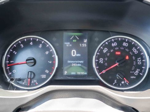 Used 2021 Toyota RAV4 LE FWD image 22