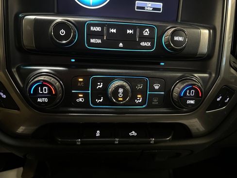 Used 2018 Chevrolet Silverado 1500 LT w/ All Star Edition AWD/4WD image 30