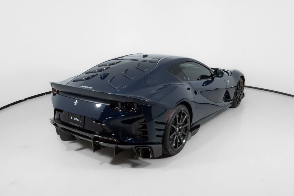 Certified 2022 Ferrari 812 Competizione RWD image 9