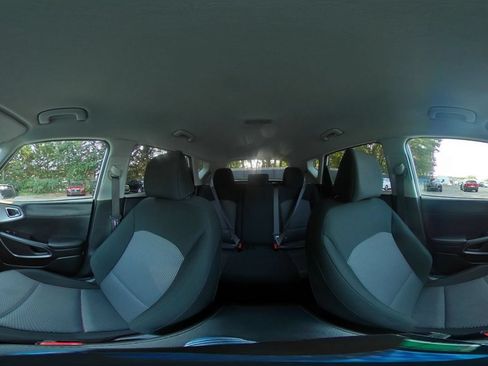 Used 2025 Kia Soul LX w/ LX Technology Package FWD image 40