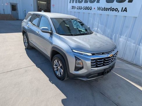 Used 2025 Chevrolet Equinox LT AWD/4WD image 6