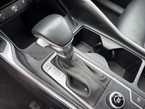 Used 2023 Kia Sorento S w/ Panoramic Sunroof Package FWD image 22