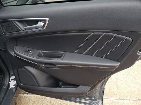 Used 2021 Ford Edge ST image 16