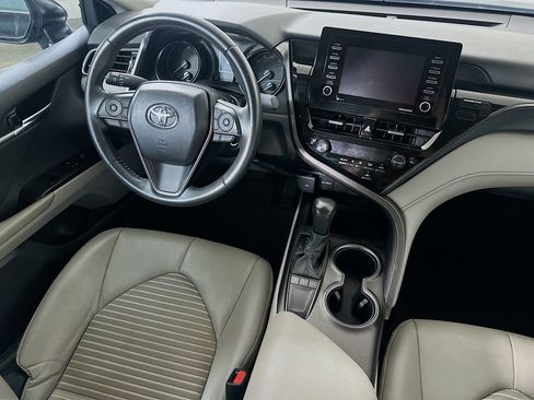 Used 2024 Toyota Camry SE FWD image 17