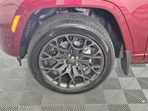 New 2026 Jeep Grand Cherokee Summit AWD/4WD image 10