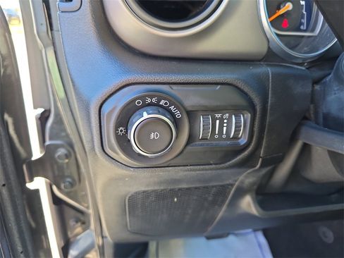 Used 2020 Jeep Wrangler Unlimited Sport S image 20