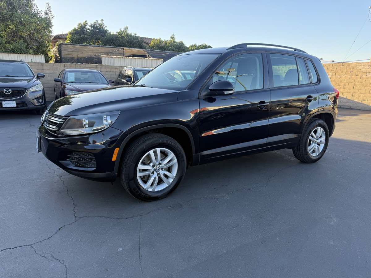 Used 2016 Volkswagen Tiguan S FWD image 10