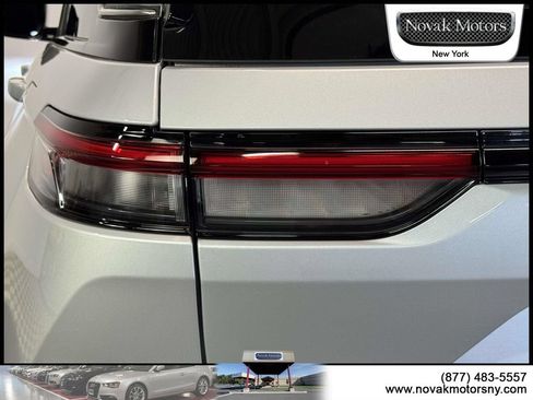 Used 2023 Jeep Grand Cherokee Limited AWD/4WD image 11