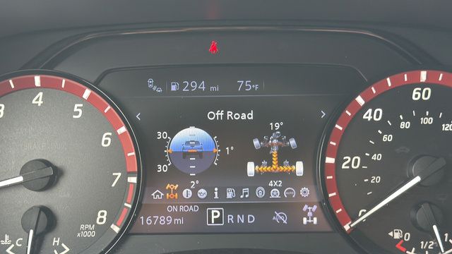 Used 2026 Nissan Frontier PRO-4X AWD/4WD image 19