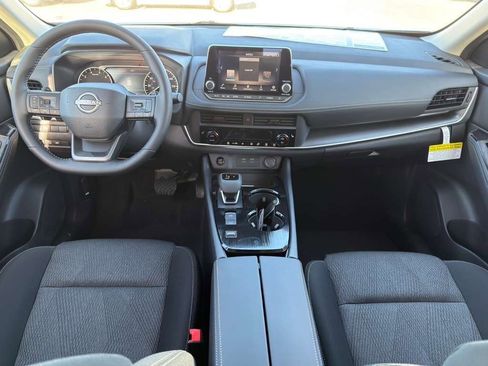 New 2026 Nissan Rogue SV image 8