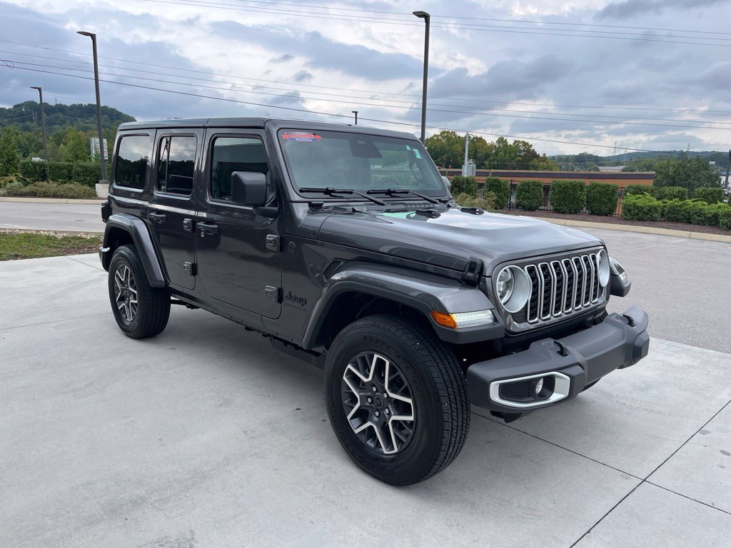 Used 2026 Jeep Wrangler Unlimited Sahara AWD/4WD image 30