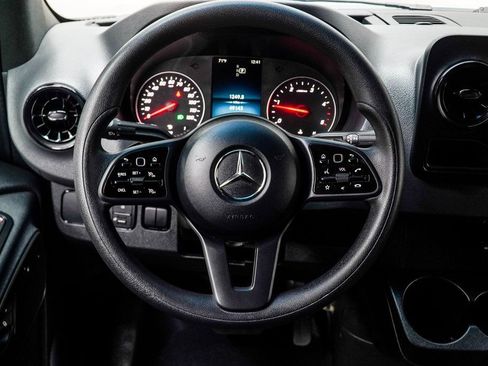 Used 2024 Mercedes-Benz Sprinter 2500 image 28