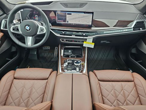New 2026 BMW X5 xDrive40i w/ Executive Package image 10