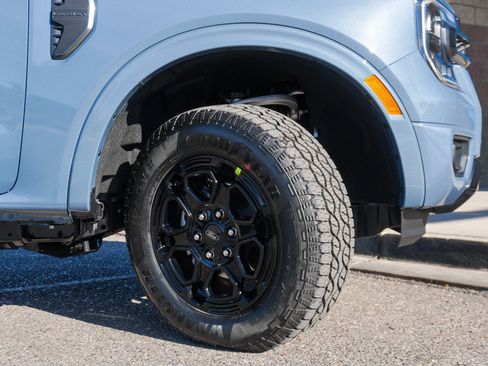 New 2025 Ford Ranger Lariat w/ Black Appearance Package image 13