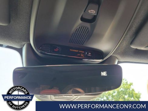 Used 2020 Volvo XC40 T5 Momentum w/ Protection Package image 20