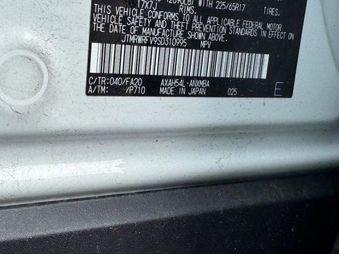 Used 2025 Toyota RAV4 XLE AWD/4WD image 28
