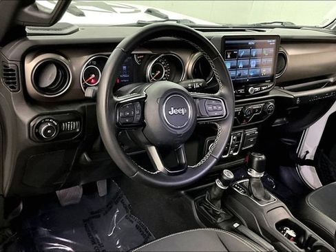Used 2020 Jeep Wrangler Unlimited Sport AWD/4WD image 15